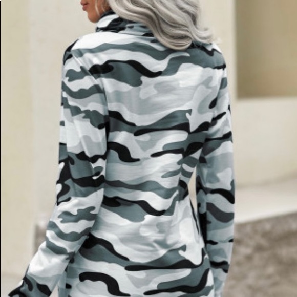 WHITE CAMO COWL NECK SWEATSHIRT - Picture 2 of 8